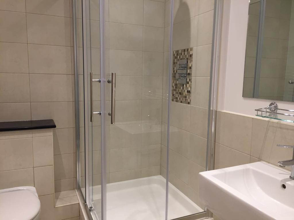 Excelsior Apartments - Liverpool Central - Free Parking - Aircon Bagian luar foto