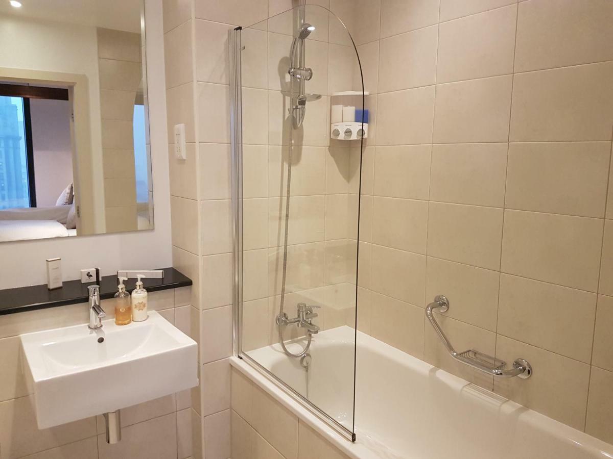 Excelsior Apartments - Liverpool Central - Free Parking - Aircon Bagian luar foto
